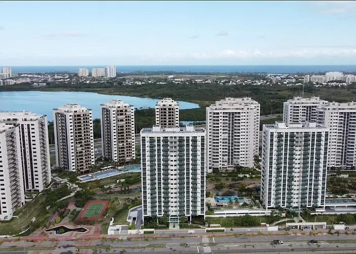 Quarto Em Condominio De Luxo Na Barra Da Tijuca Rio de Janeiro